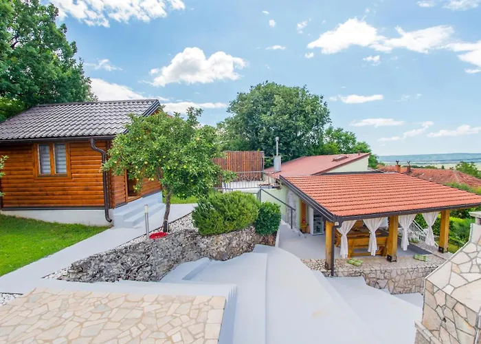 Retro Pool House Semesterbostad Mostar