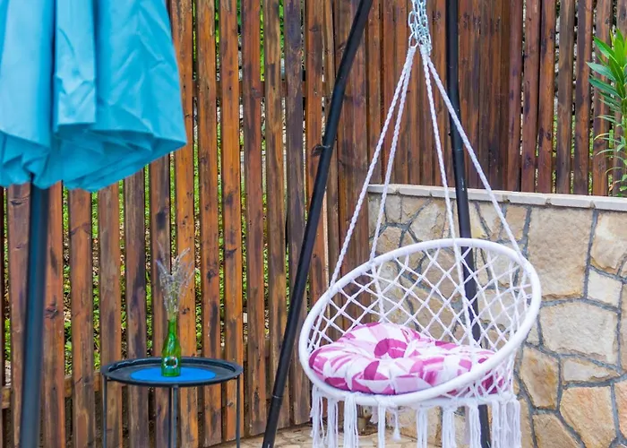 Retro Pool House Mostar