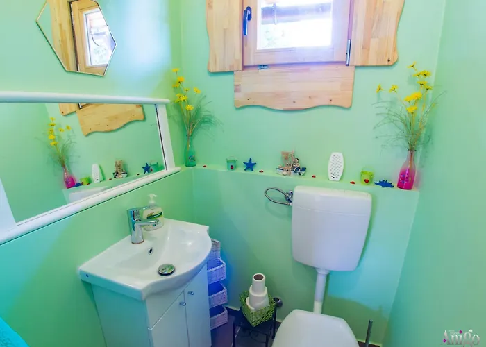 Retro Pool House Mostar