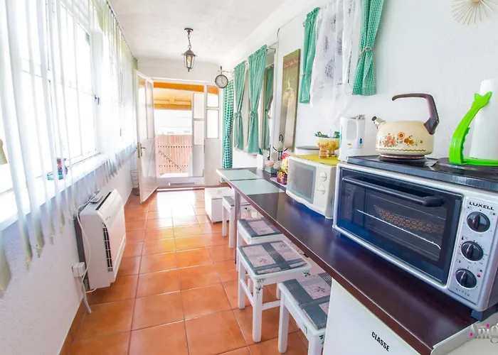 Retro Pool House Mostar